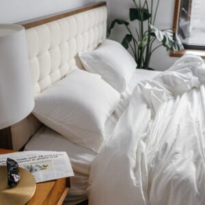 Minimalist Bedding Set